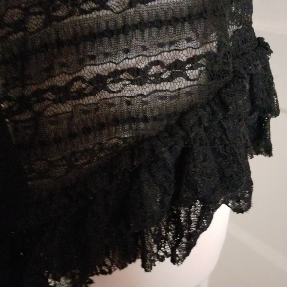 *”Must Have” Lace Cardigan/Vest - Picture 5 of 8